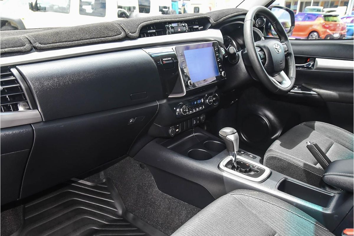 2020 Toyota Hilux SR5 GUN126R 4X4