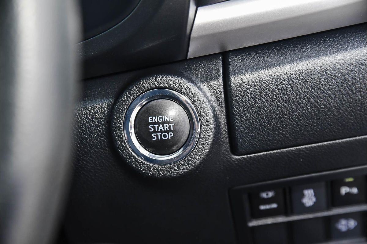 2020 Toyota Hilux SR5 GUN126R 4X4