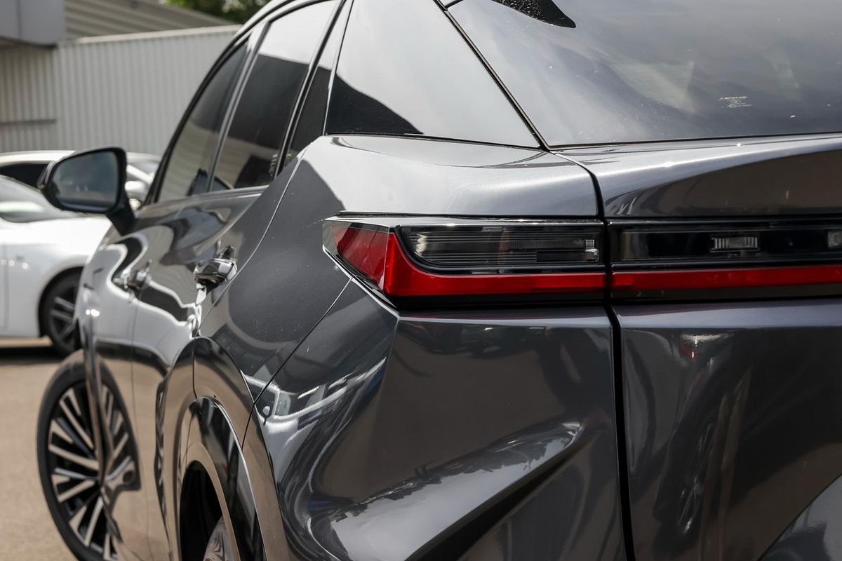 2023 Lexus RZ RZ450e Sports Luxury XEBM15R