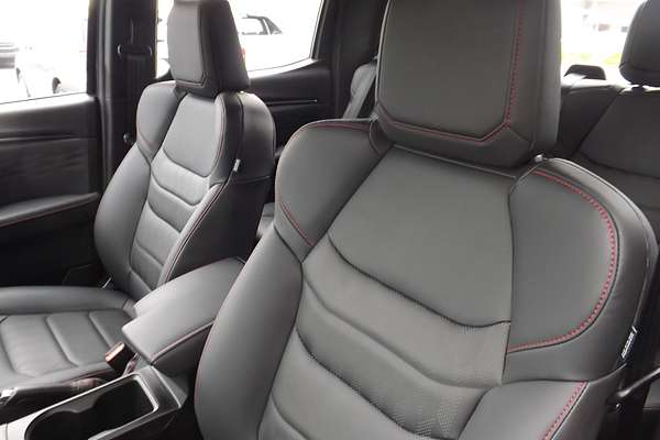 2025 Isuzu D-MAX X-TERRAIN 4X4