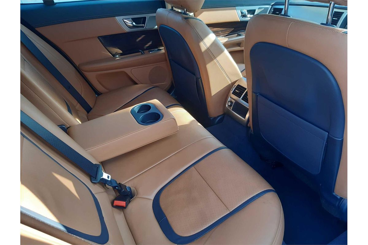 2014 Jaguar XF 3.0 SV6 PORTFOLIO MY14