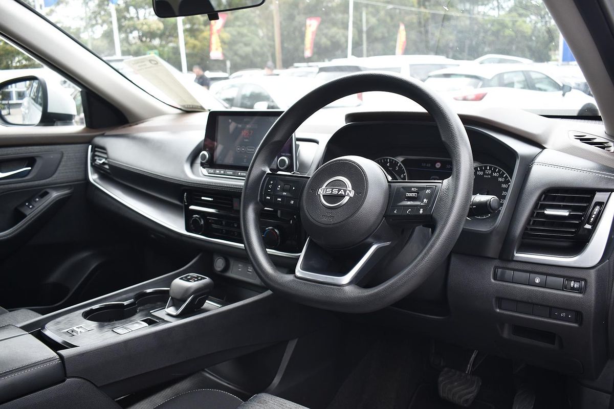 2024 Nissan X-TRAIL ST T33