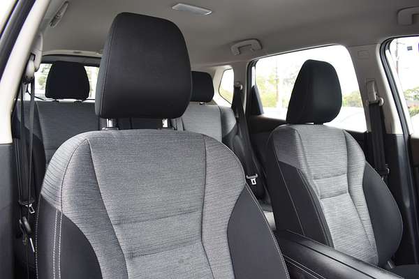 2024 Nissan X-TRAIL ST T33