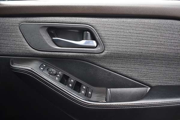 2024 Nissan X-TRAIL ST T33
