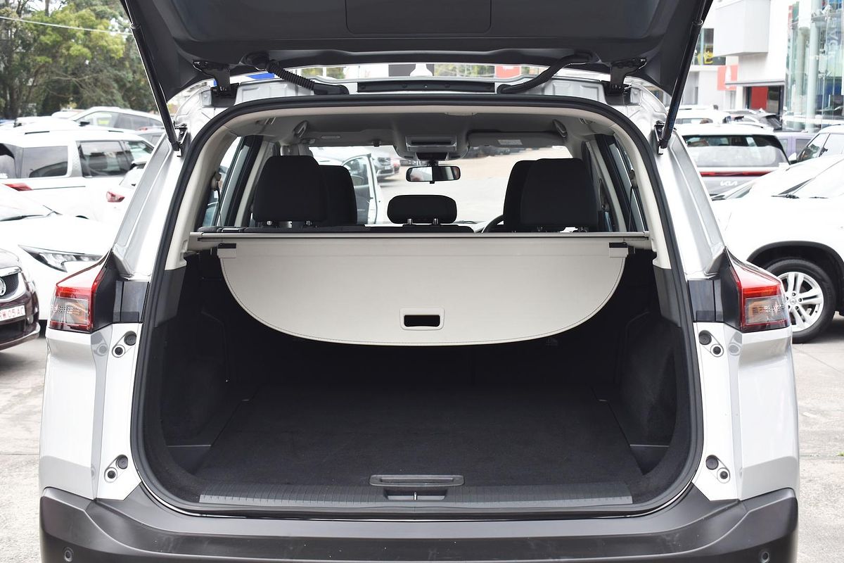 2024 Nissan X-TRAIL ST T33