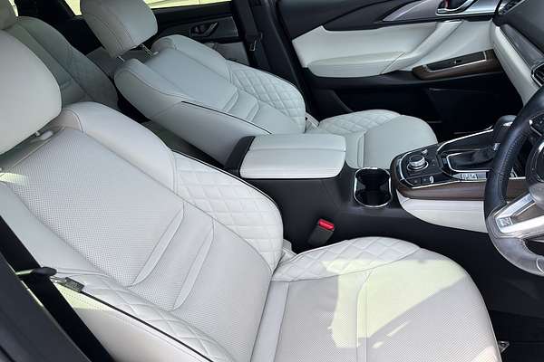 2022 Mazda CX-9 Azami LE TC