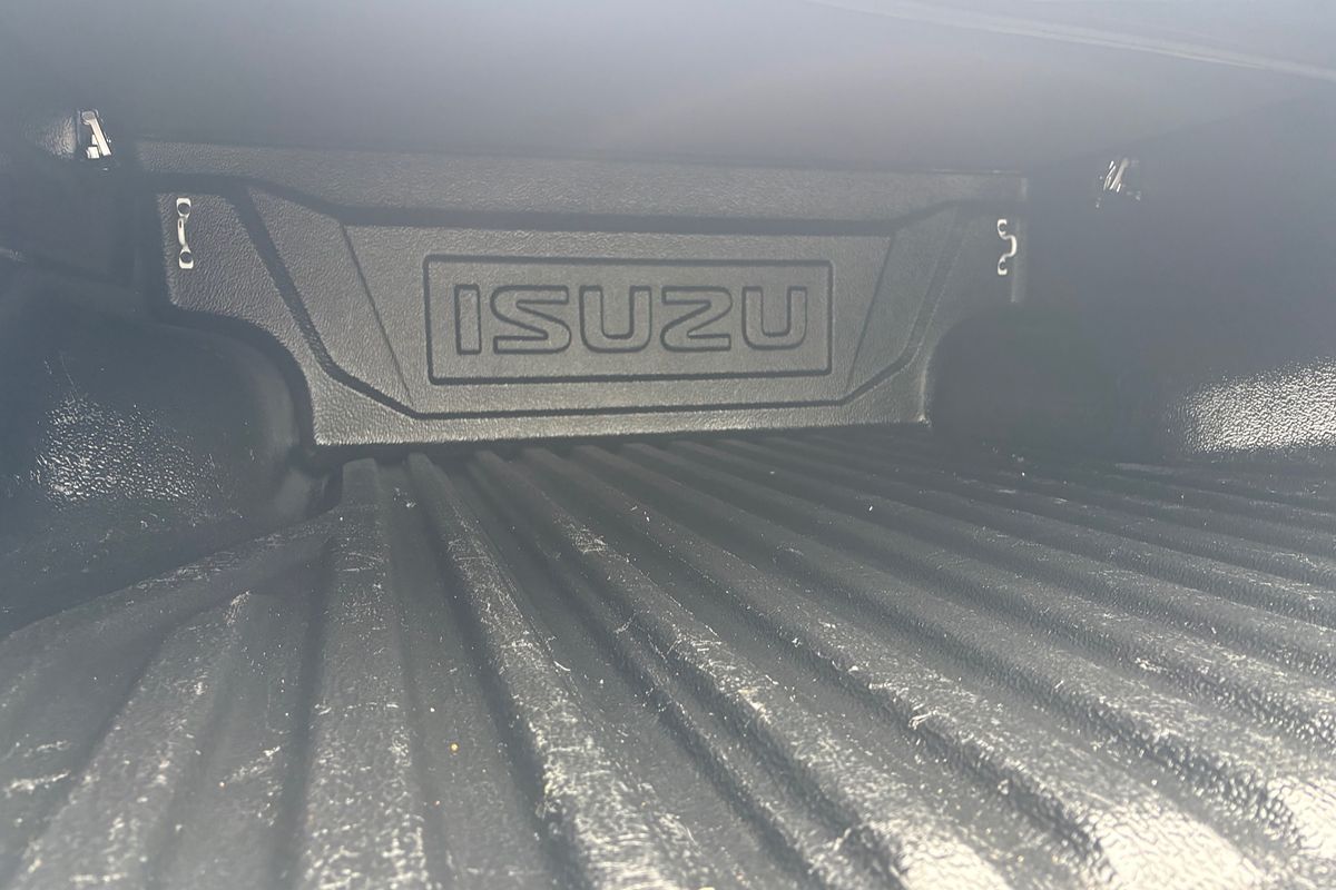 2022 Isuzu D-MAX SX 4X4