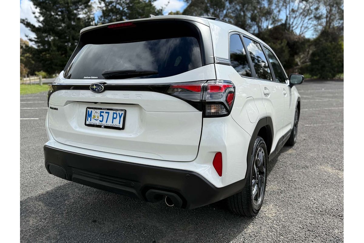 2025 Subaru Forester Touring S6