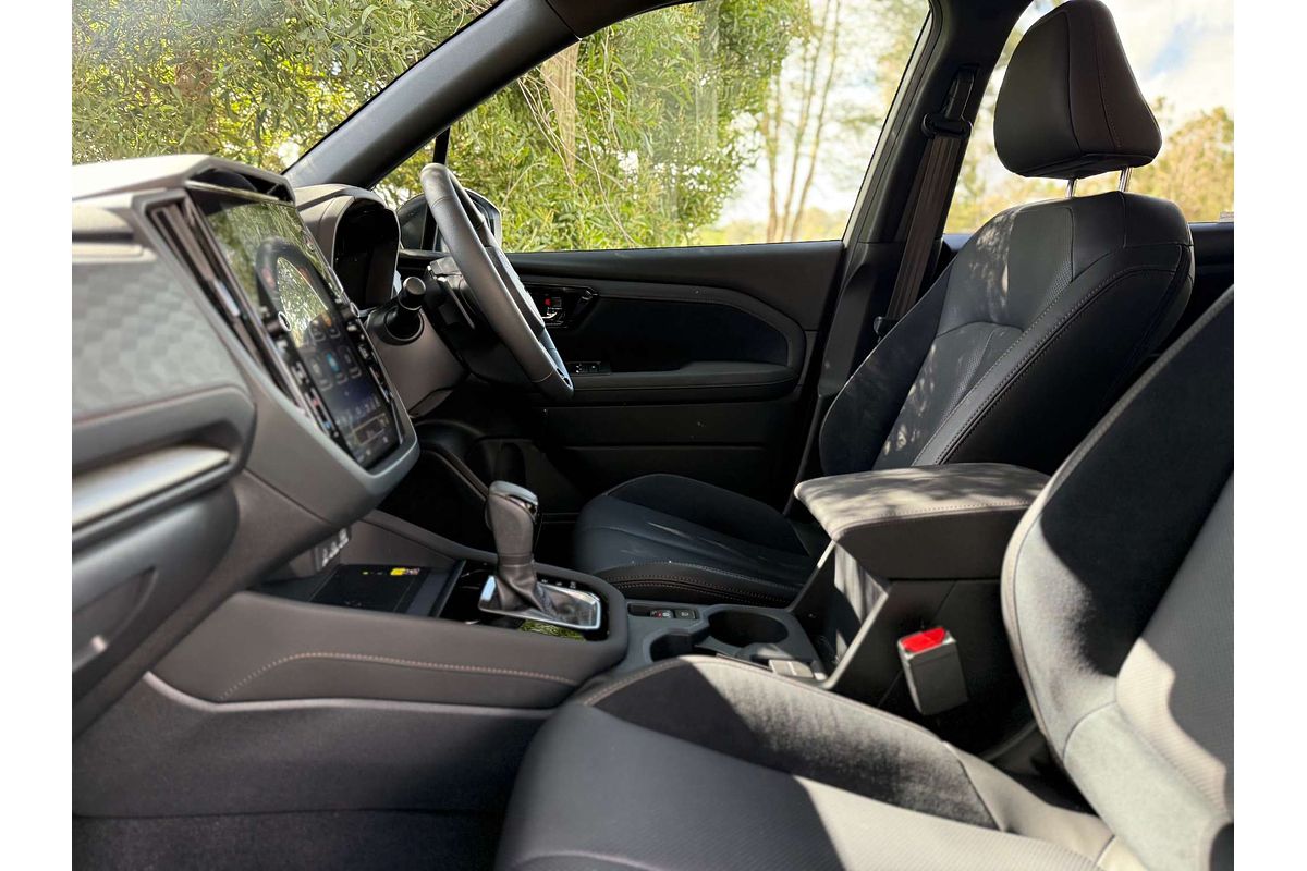 2025 Subaru Forester Touring S6