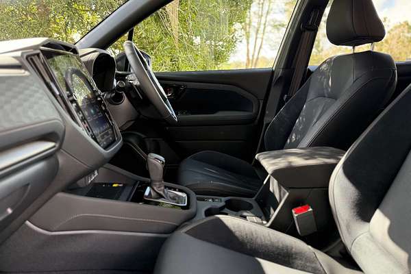 2025 Subaru Forester Touring S6