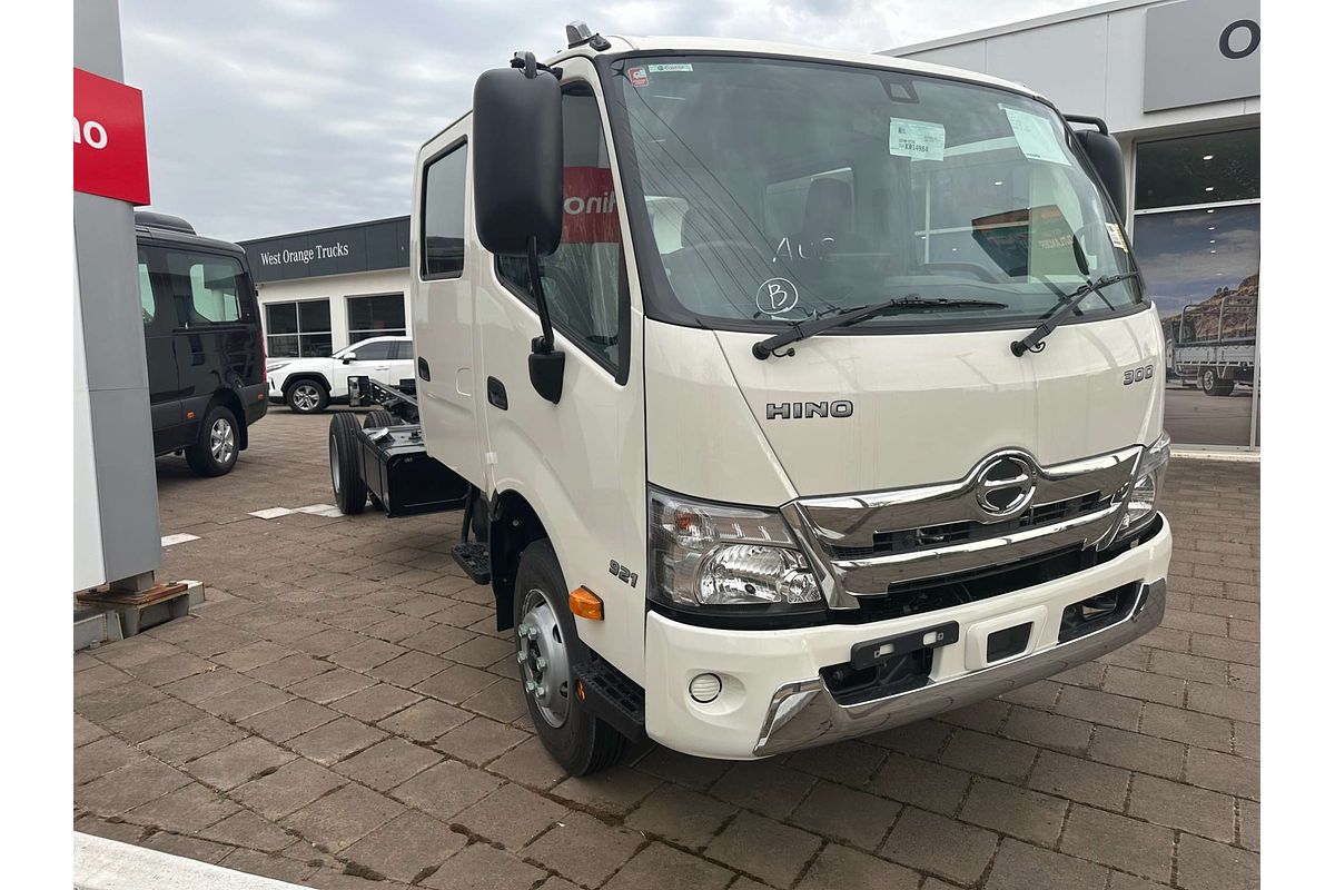 2025 Hino 300 Series 921 4400 WIDE XJC740R MY20 REAR WHEEL DRIVE