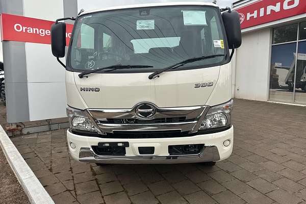 2025 Hino 300 Series 921 4400 WIDE XJC740R MY20 REAR WHEEL DRIVE