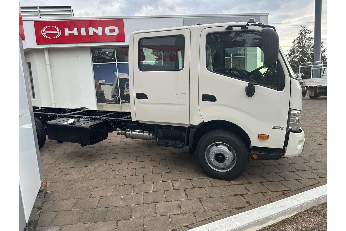 2025 Hino 300 Series 921 4400 WIDE XJC740R MY20 REAR WHEEL DRIVE