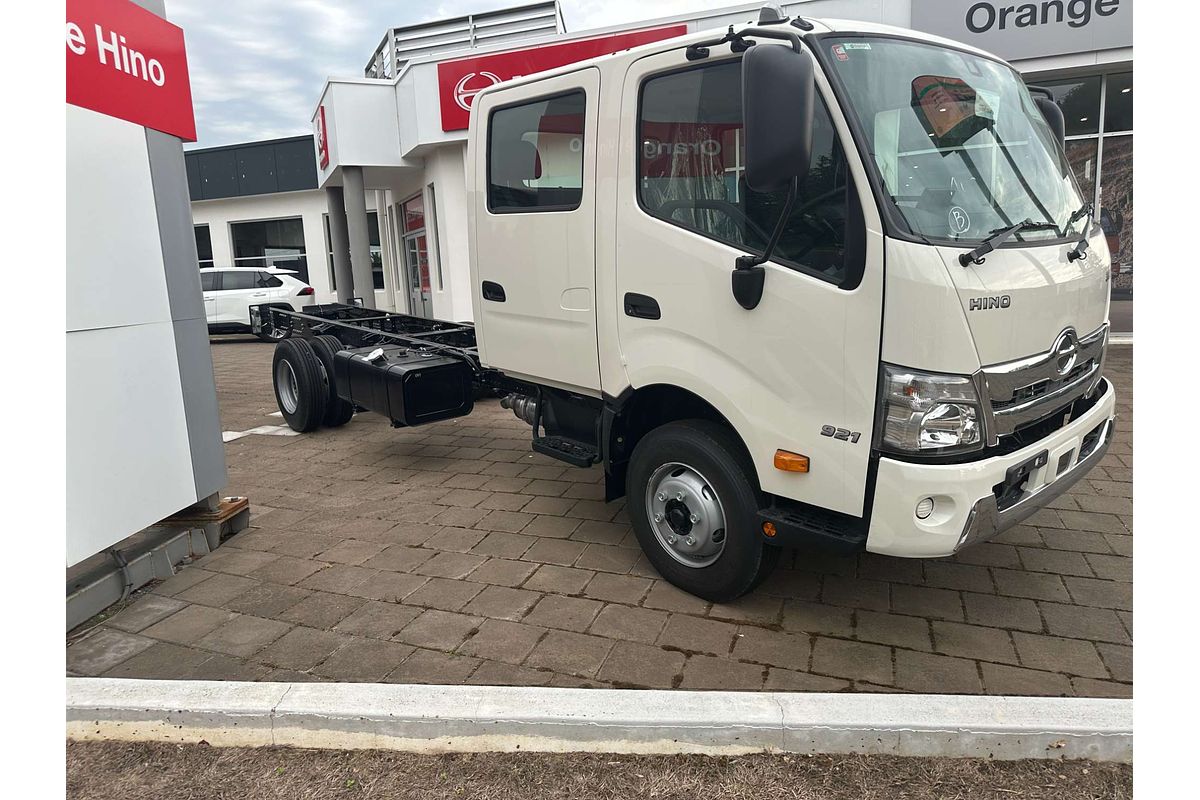 2025 Hino 300 Series 921 4400 WIDE XJC740R MY20 REAR WHEEL DRIVE