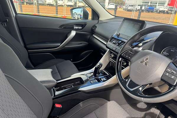 2024 Mitsubishi Eclipse Cross PHEV ES YB