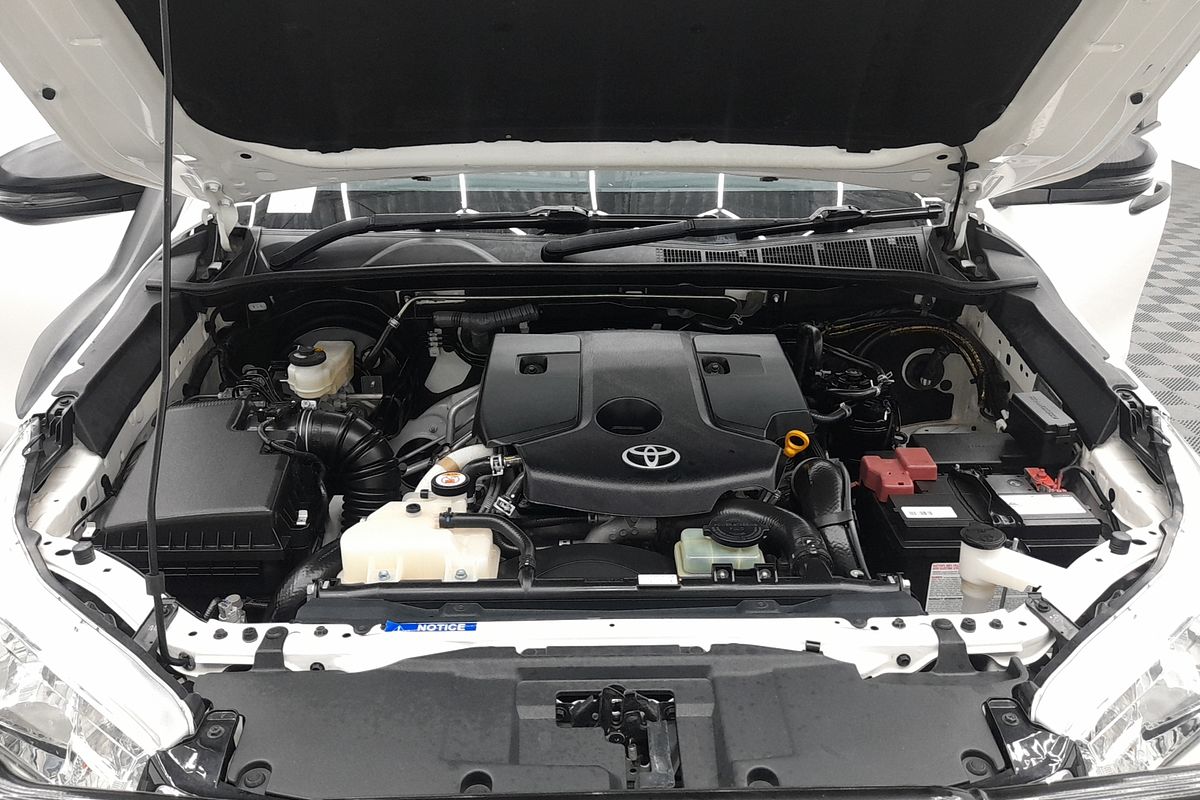 2019 Toyota Hilux SR GUN126R 4X4