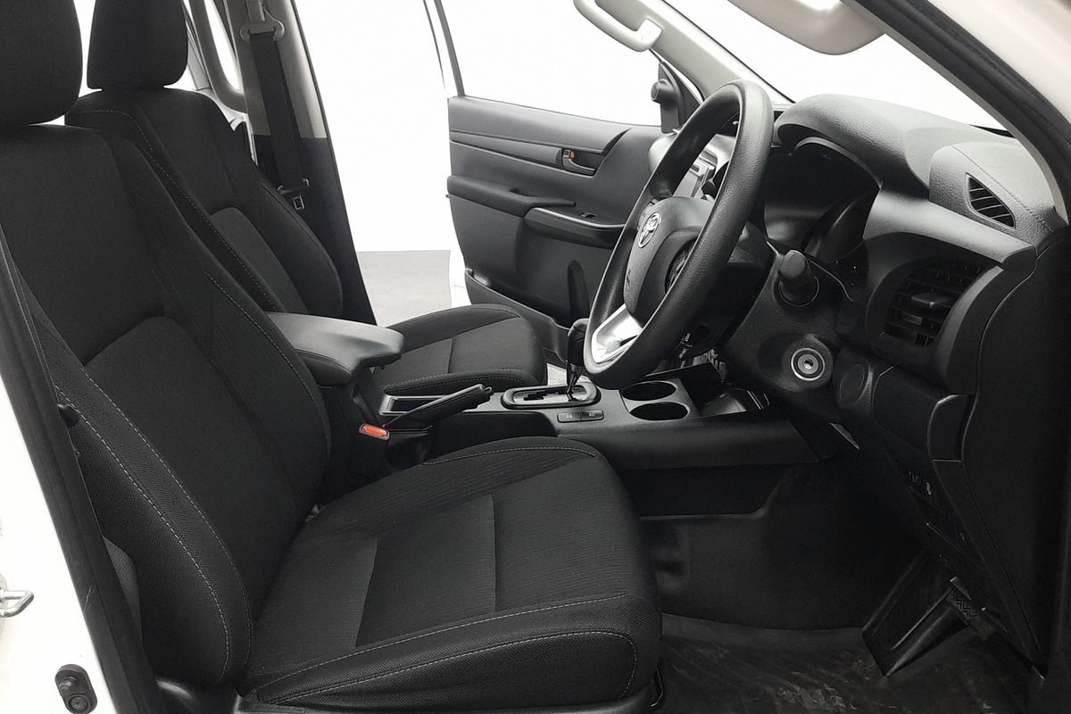 2019 Toyota Hilux SR GUN126R 4X4