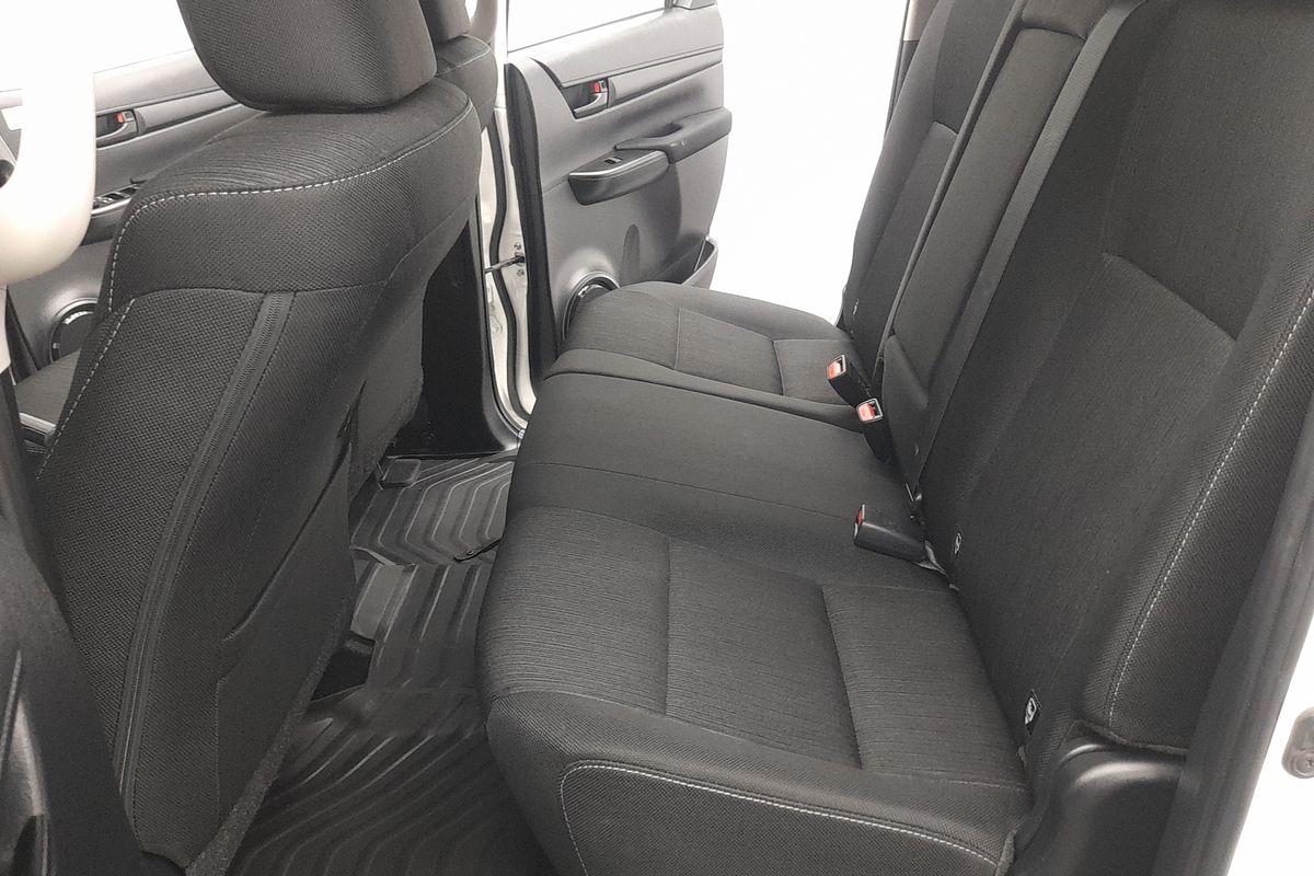 2019 Toyota Hilux SR GUN126R 4X4