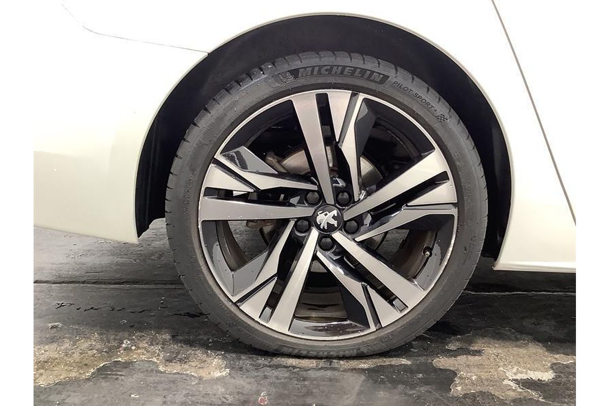 2021 Peugeot 508 GT R8