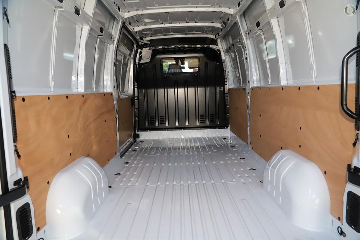 2023 Renault Master Pro 110kW X62 Phase 2 LWB Mid Roof