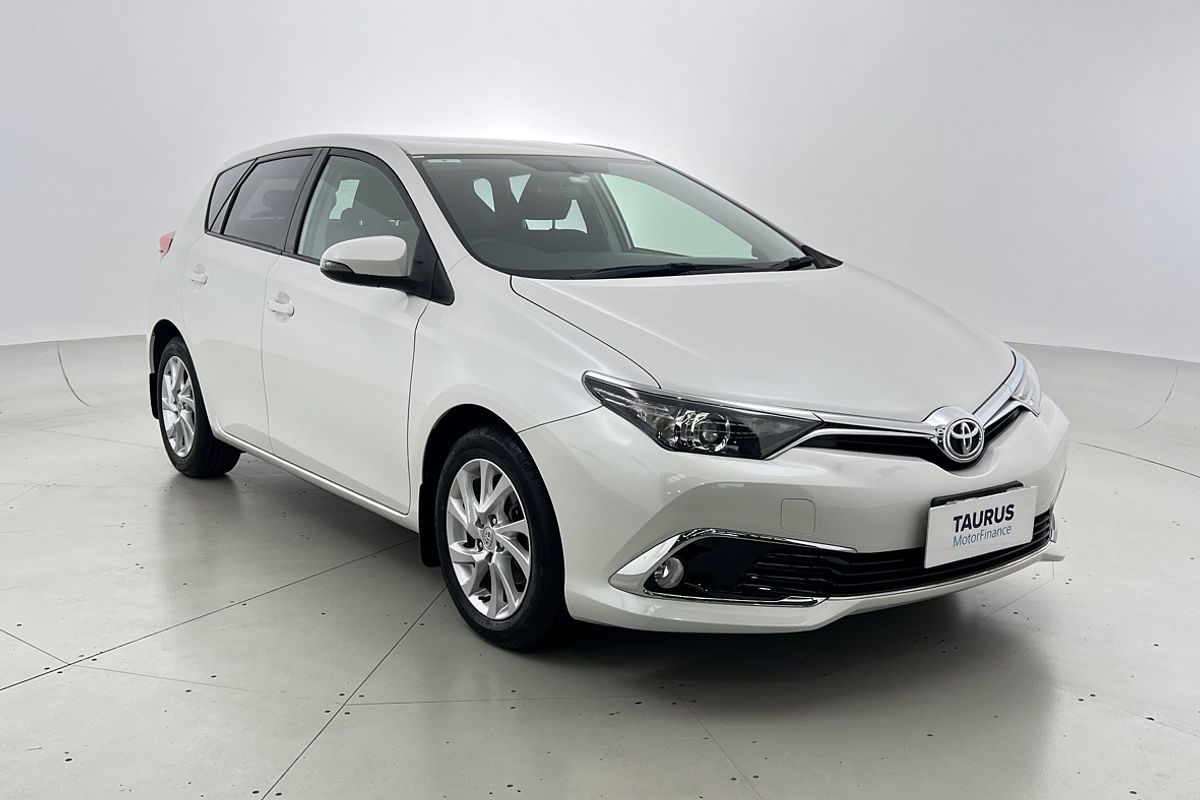 2017 Toyota Corolla Ascent Sport ZRE182R