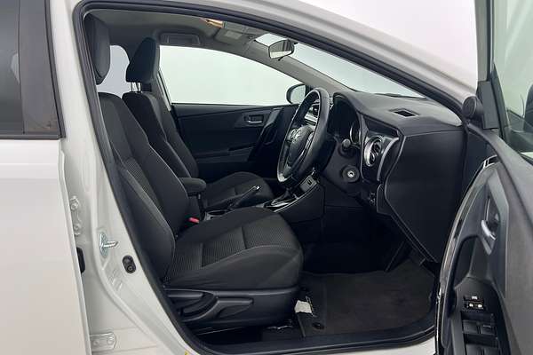 2017 Toyota Corolla Ascent Sport ZRE182R thumb-8