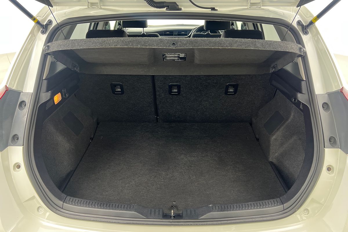 2017 Toyota Corolla Ascent Sport ZRE182R