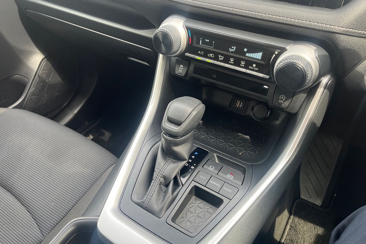2024 Toyota RAV4 GX MXAA52R