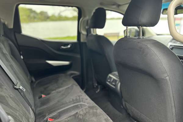 2019 Nissan Navara ST D23 Series 3 4X4
