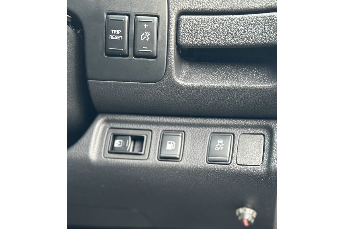 2019 Nissan Navara ST D23 Series 3 4X4