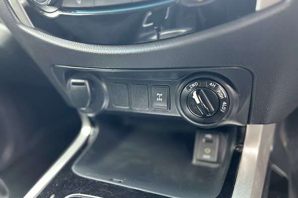 2019 Nissan Navara ST D23 Series 3 4X4