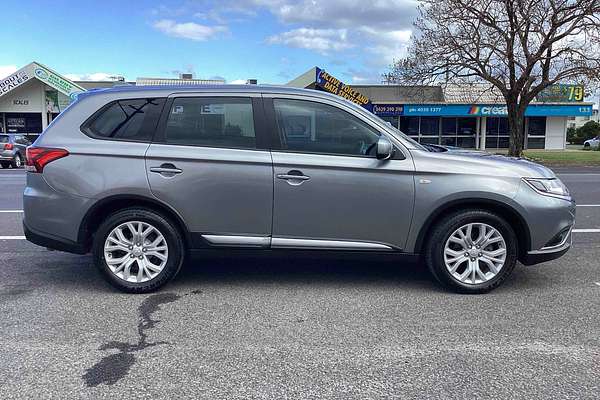 2021 Mitsubishi Outlander ES ZL