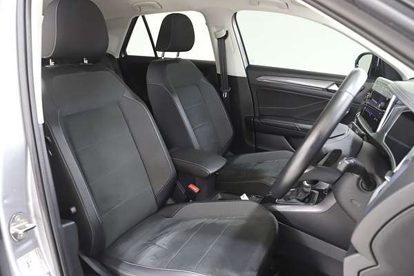 2022 Volkswagen T-Roc 110TSI Style D11