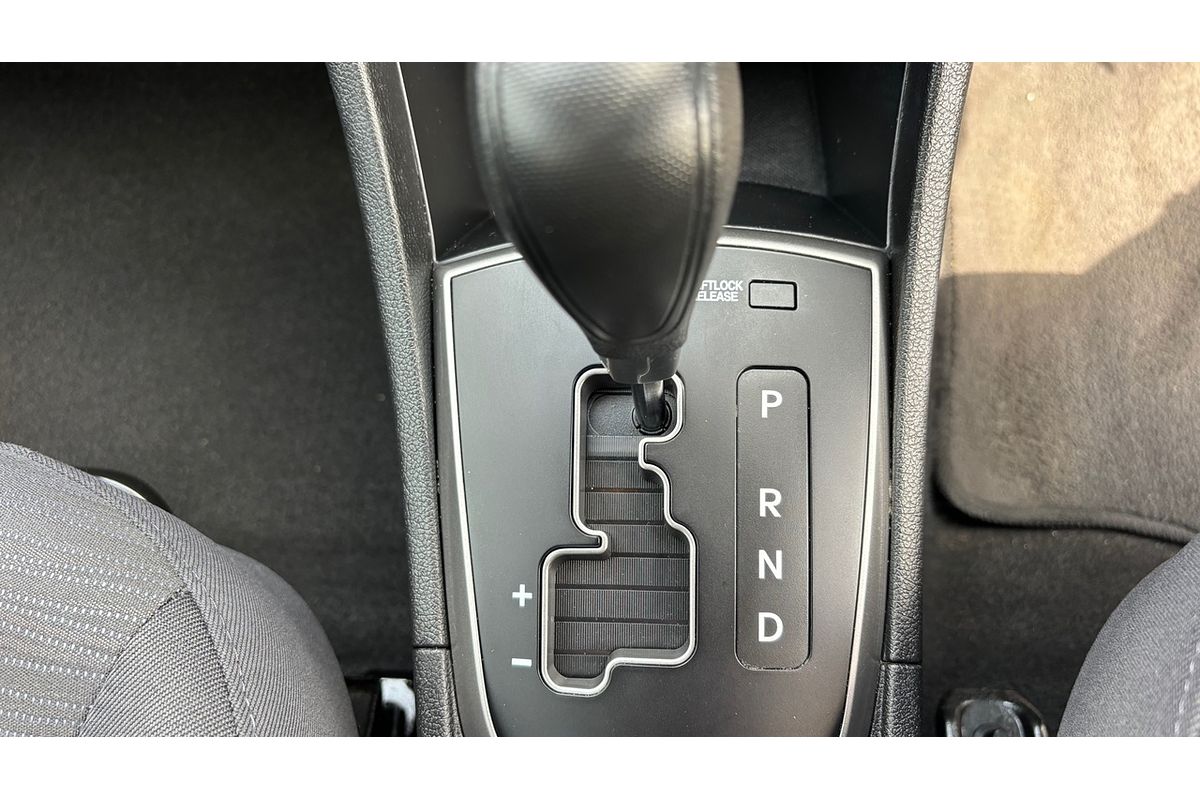 2016 Hyundai Accent Active RB4 MY16