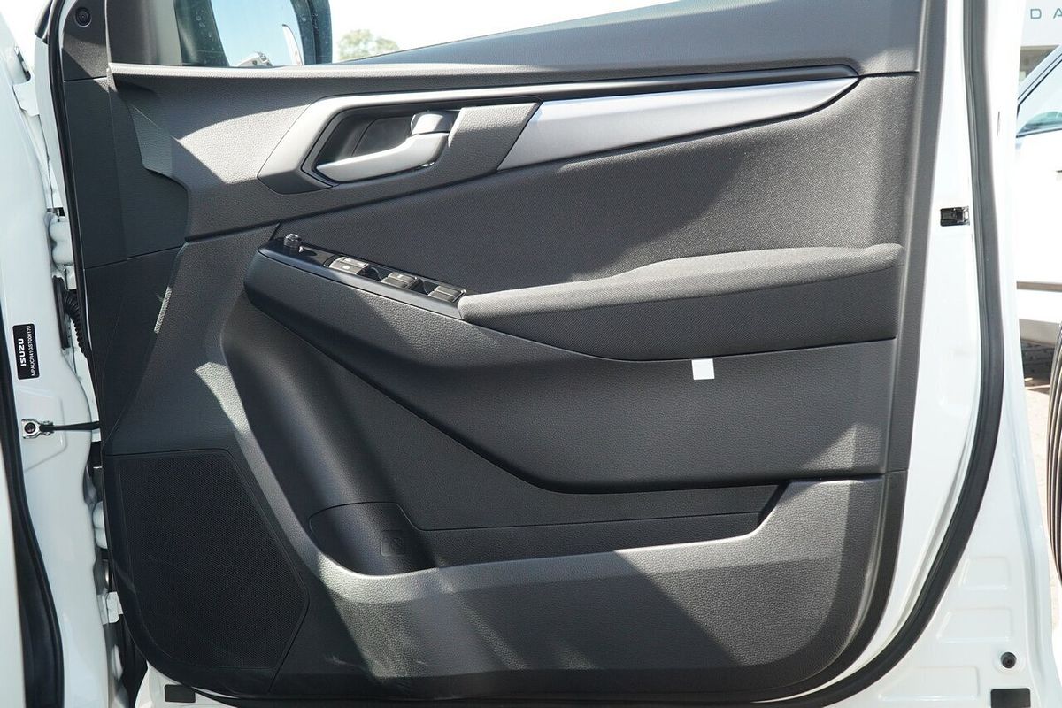 2025 Isuzu MU-X LS-M