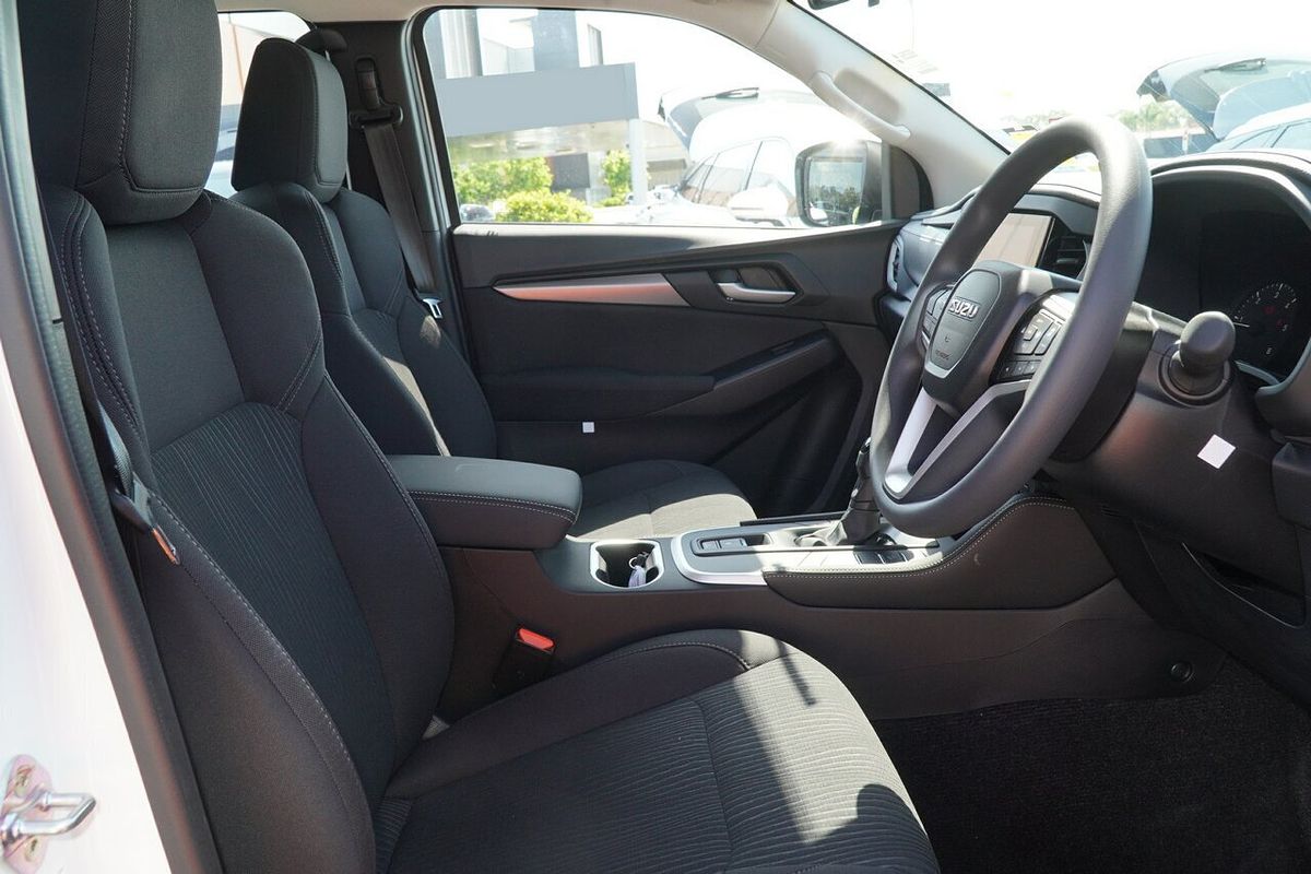 2025 Isuzu MU-X LS-M