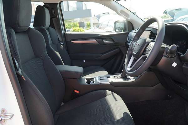 2025 Isuzu MU-X LS-M