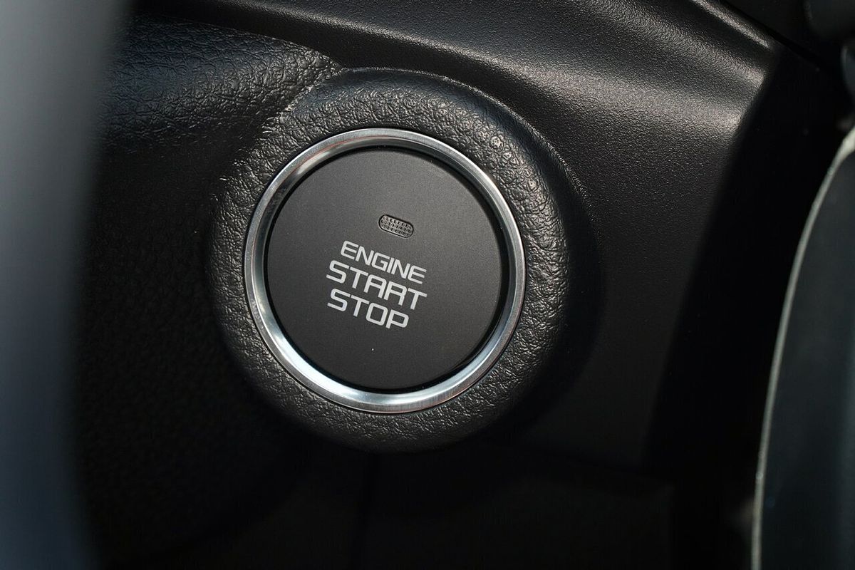 2025 Isuzu MU-X LS-M