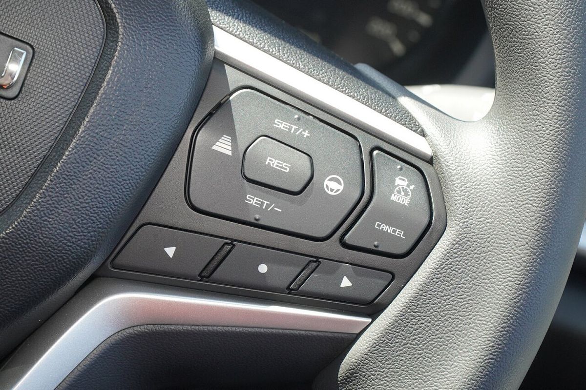 2025 Isuzu MU-X LS-M