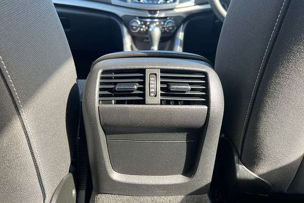 2014 Holden Commodore Evoke VF