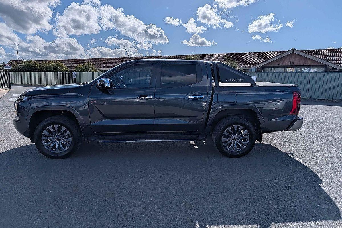 2024 Mitsubishi Triton GLS MV 4X4
