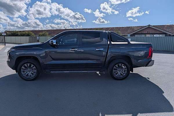 2024 Mitsubishi Triton GLS MV 4X4