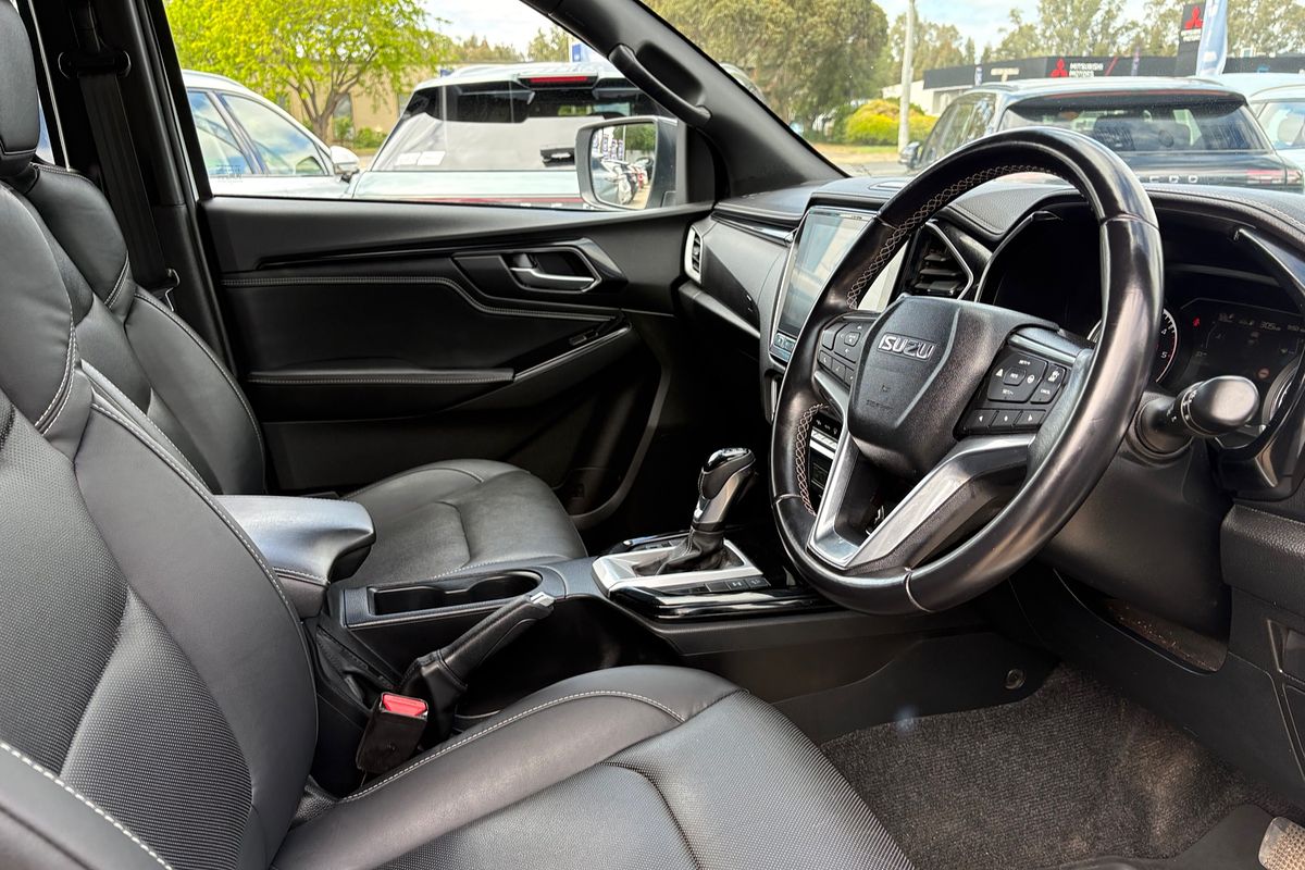 2021 Isuzu D-MAX X-TERRAIN 4X4