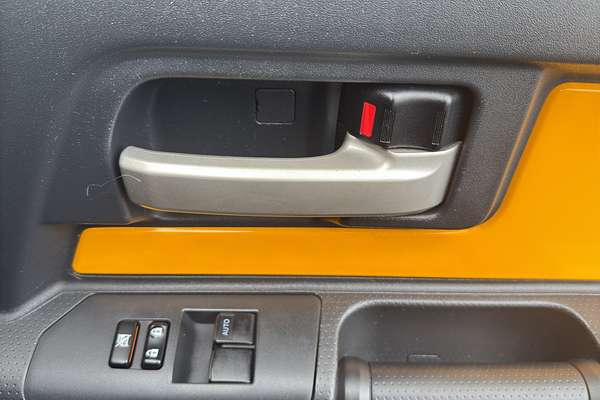 2011 Toyota FJ Cruiser CRUISER