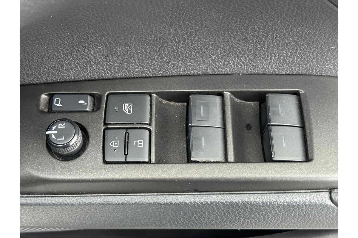 2021 Toyota Camry Ascent Sport AXVH70R