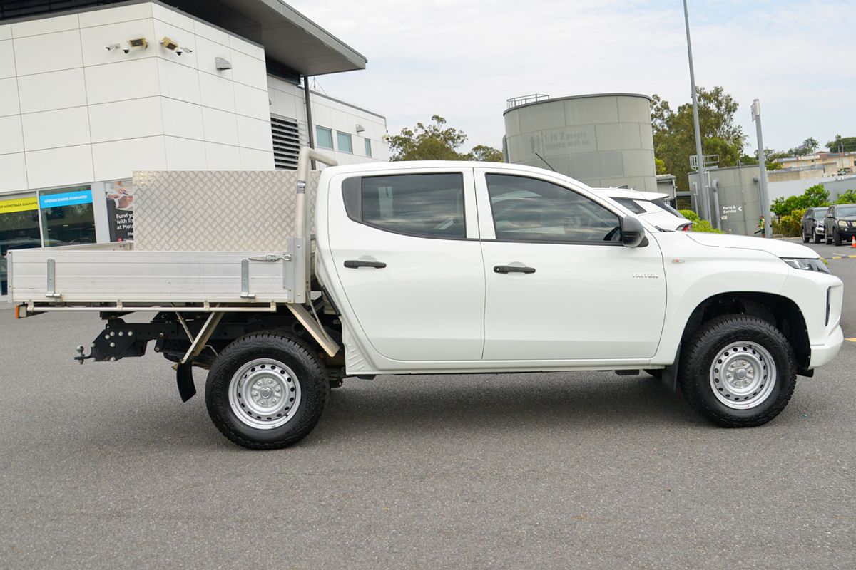 2022 Mitsubishi Triton GLX MR 4X4