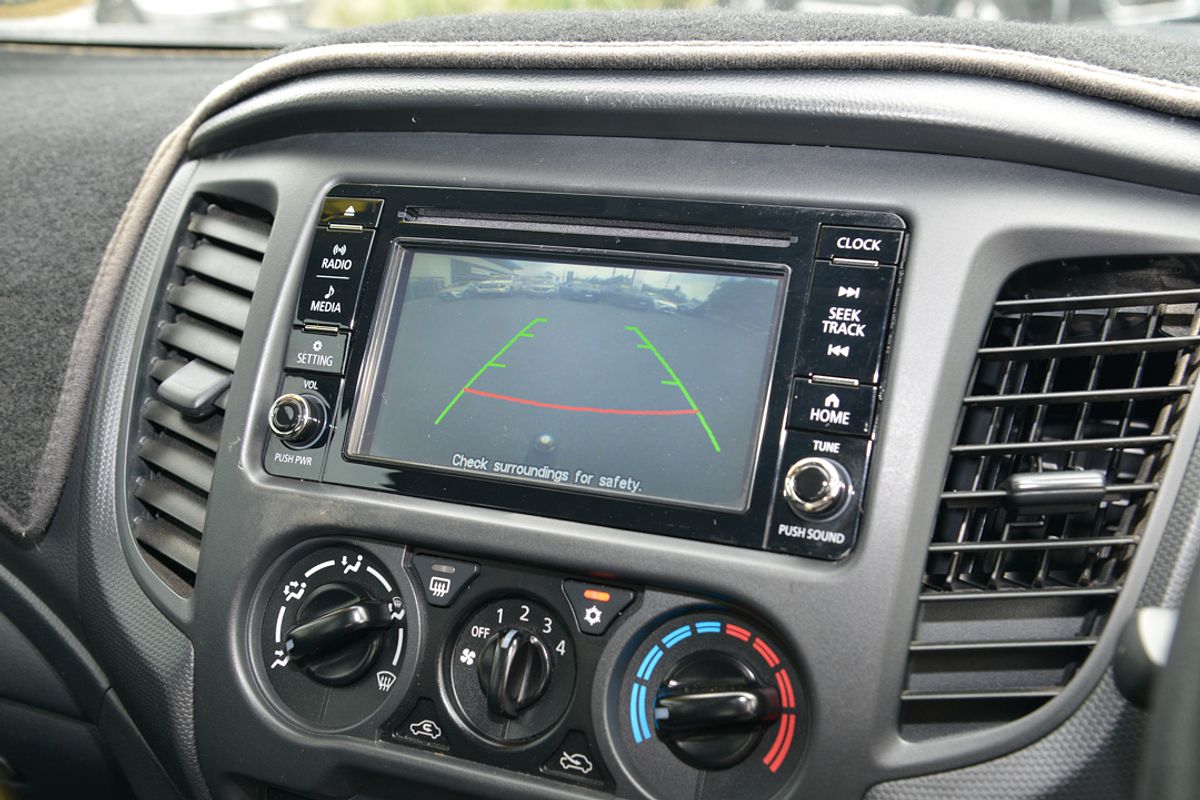 2022 Mitsubishi Triton GLX MR 4X4