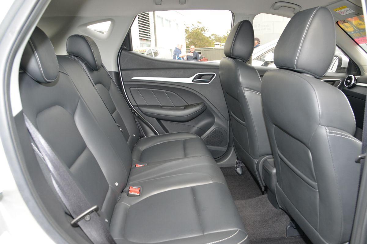 2019 MG ZS Essence AZS1