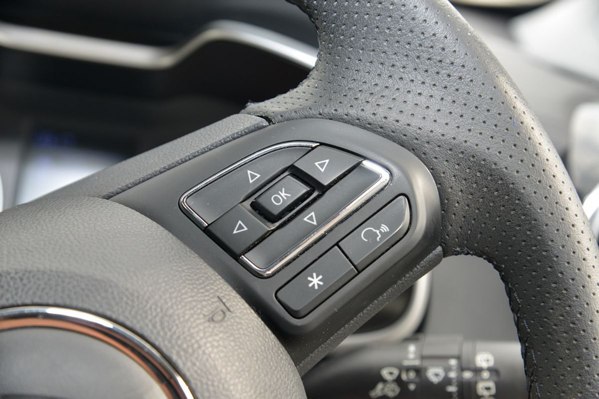 2019 MG ZS Essence AZS1