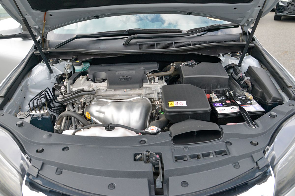 2016 Toyota Camry Atara S ASV50R